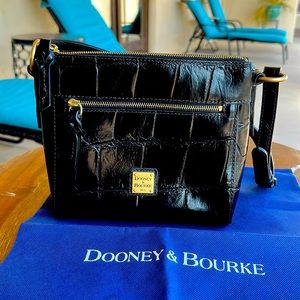 Rooney & Burke Black Croco Leather Shoulder Bag